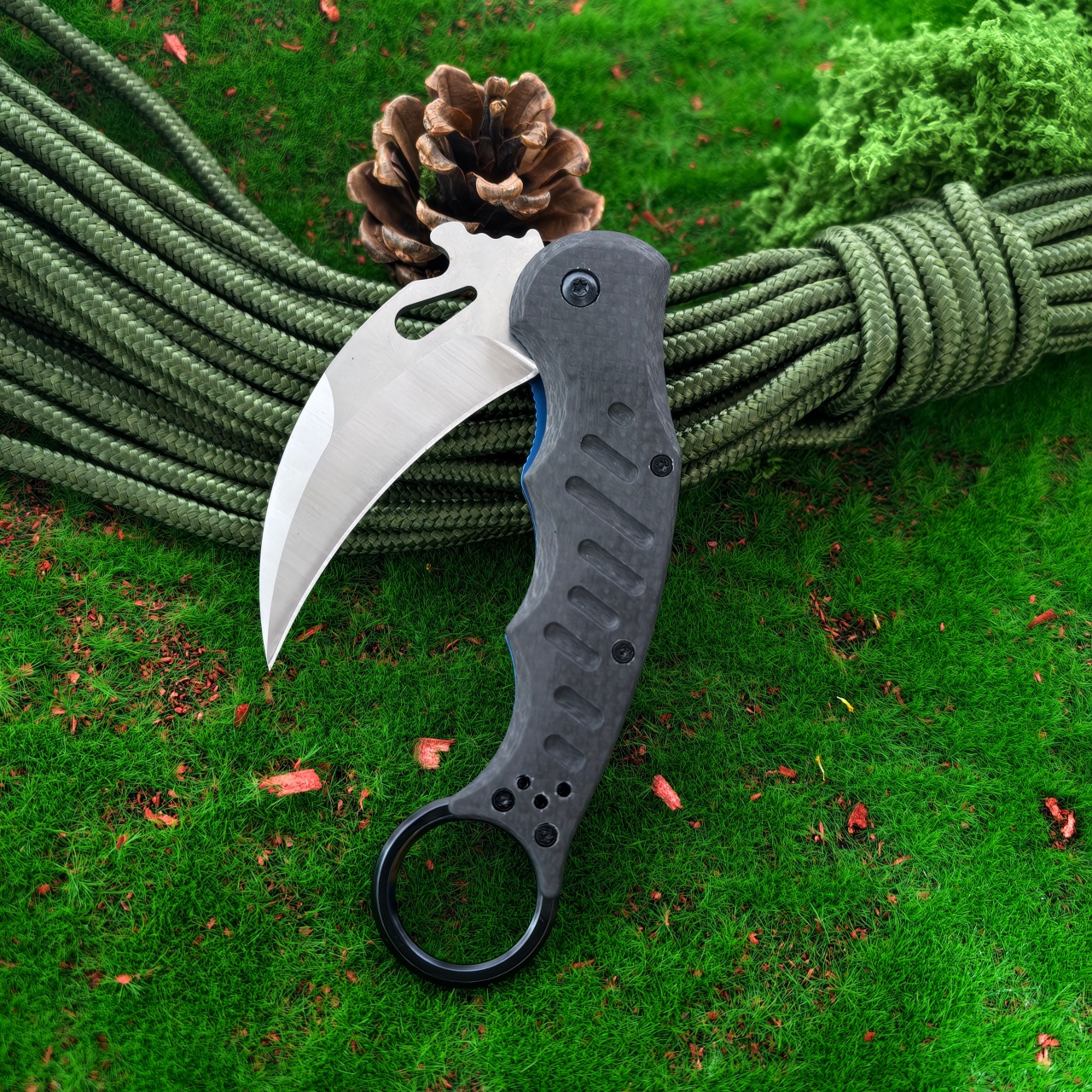 Claw shaped folding knife with - Edc Daily Carry review and price